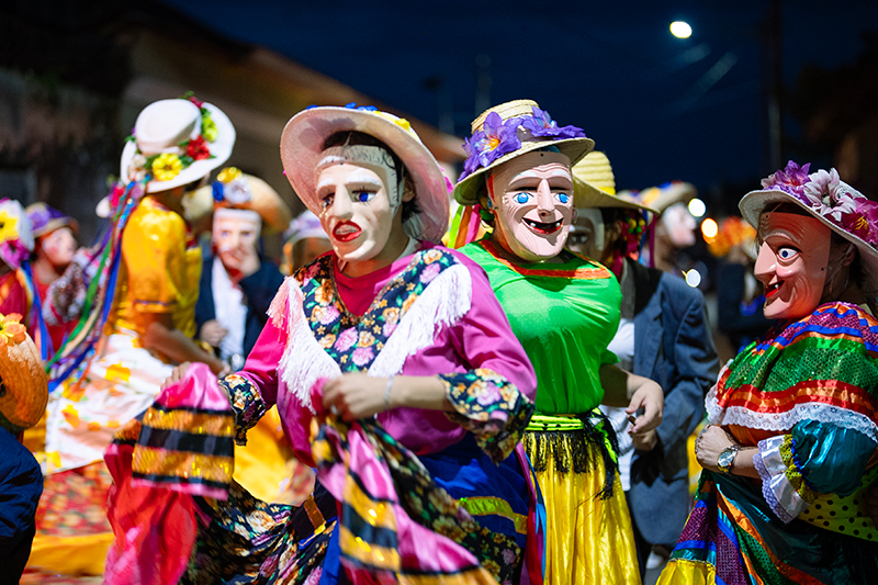 Festival del Viejo y la Vieja INT3